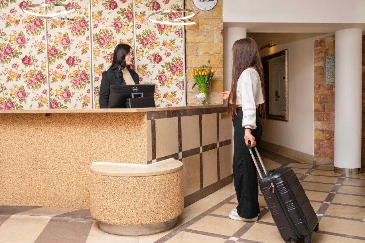 Hotel Victory Home Warsawa Bagian luar foto
