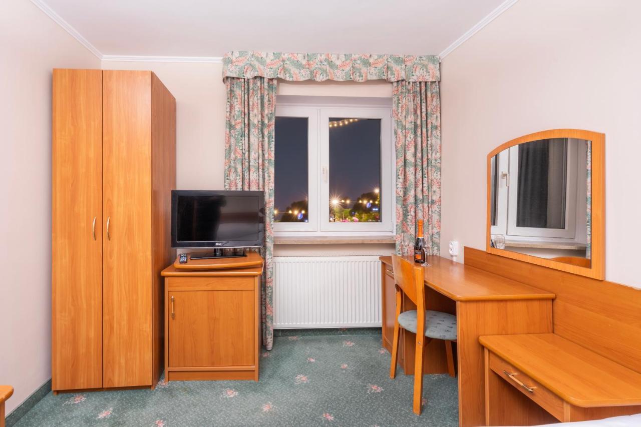 Hotel Victory Home Warsawa Bagian luar foto