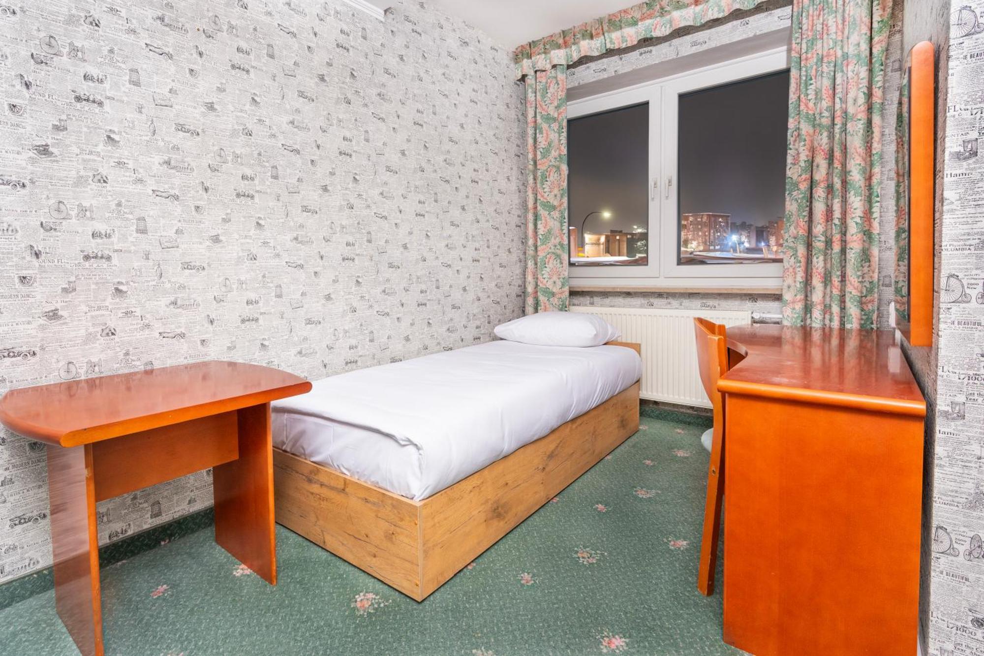 Hotel Victory Home Warsawa Bagian luar foto
