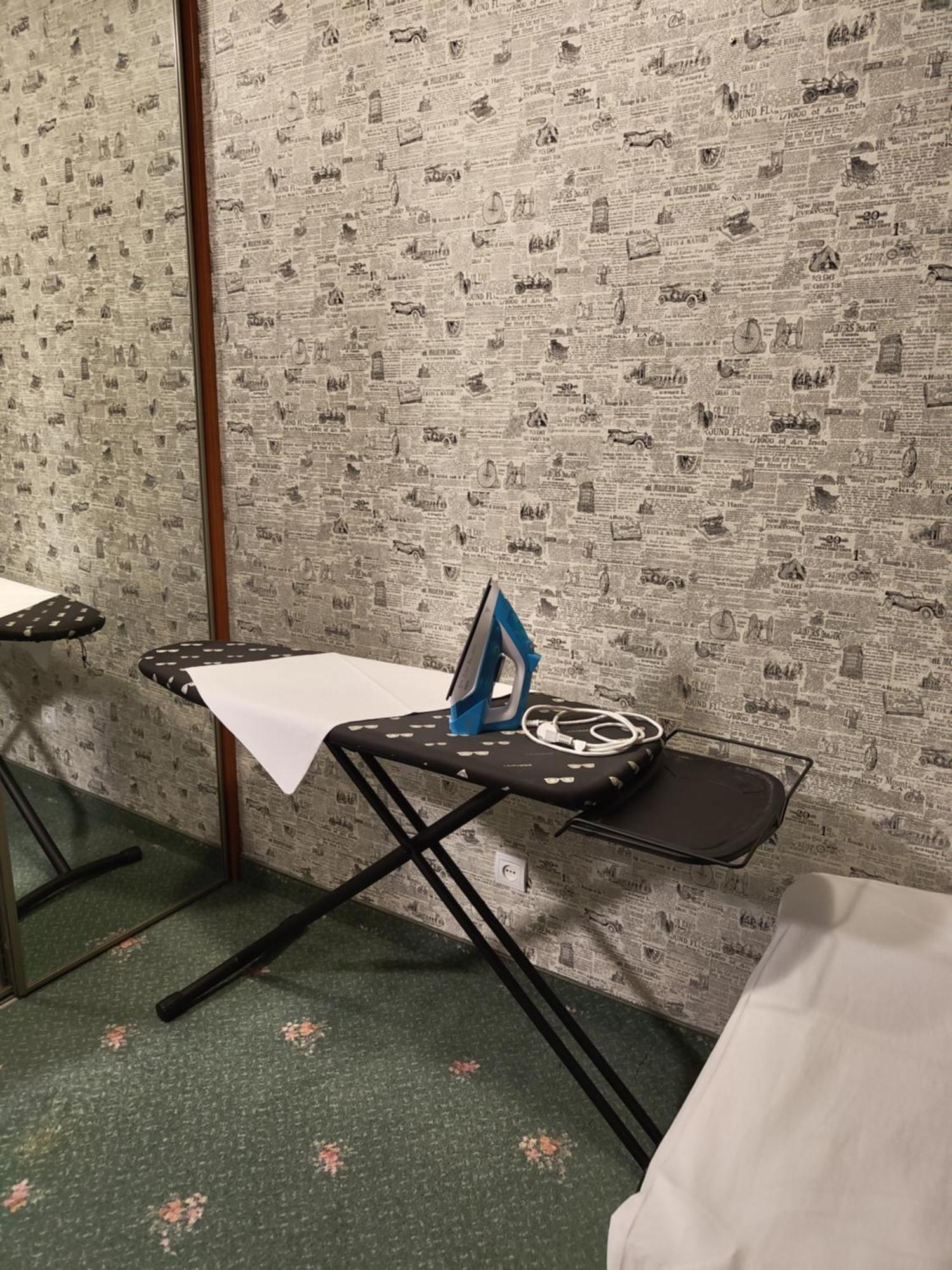 Hotel Victory Home Warsawa Bagian luar foto